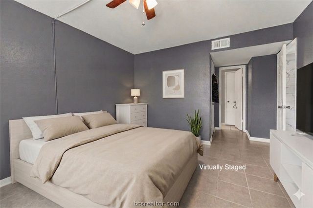 904 University Oaks Boulevard 95, College Station, TX 77840