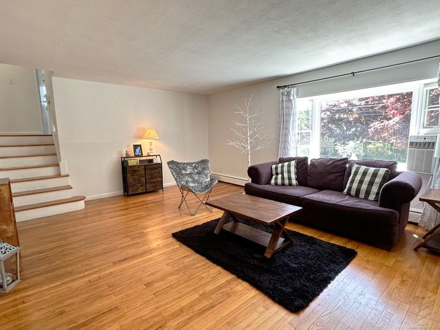 39 Mohawk Drive, Norwalk, CT 06851