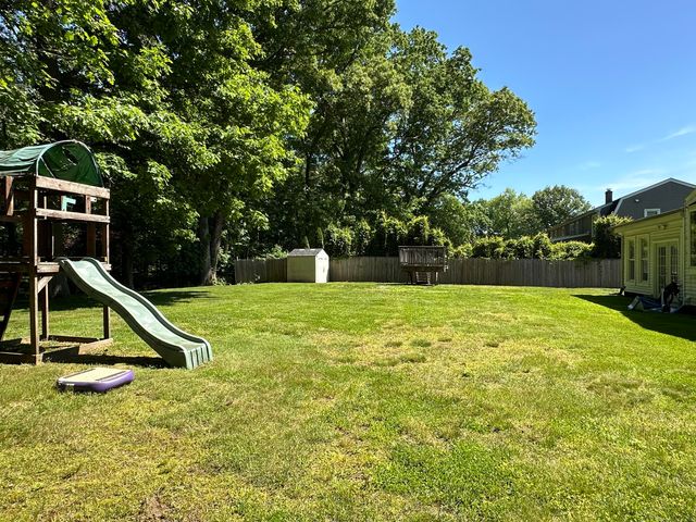 39 Mohawk Drive, Norwalk, CT 06851