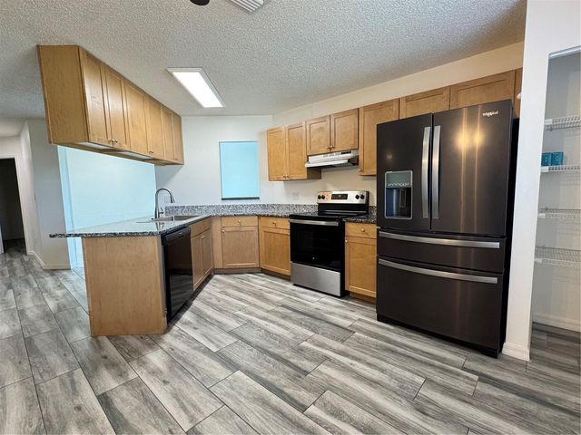 215 FERNWOOD ST, Leesburg, FL 34748