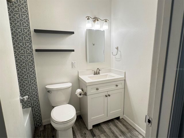215 FERNWOOD ST, Leesburg, FL 34748