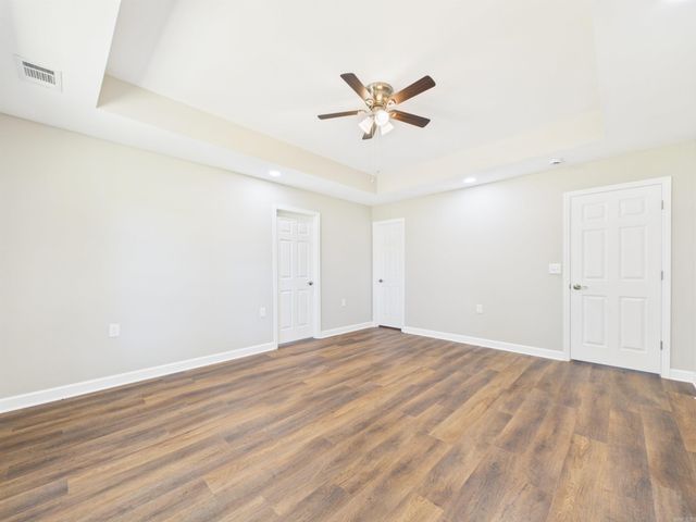 100 Shackleford Dr, Batesville, AR 72501