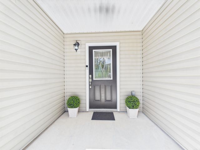 100 Shackleford Dr, Batesville, AR 72501
