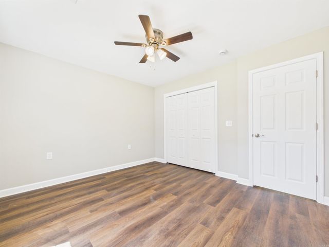 100 Shackleford Dr, Batesville, AR 72501