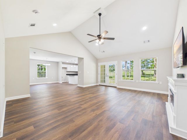 100 Shackleford Dr, Batesville, AR 72501