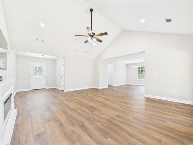 100 Shackleford Dr, Batesville, AR 72501
