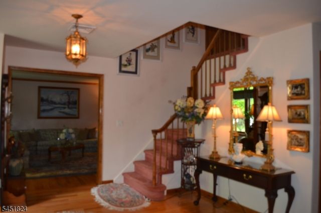 1 Glenbrook Ct, Hanover Twp., NJ 07981