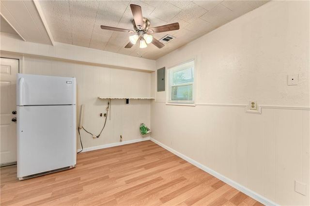4921 CREST Drive, Kansas City, KS 66106
