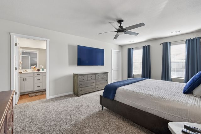 1057 Maywood Lane, Waukee, IA 50263