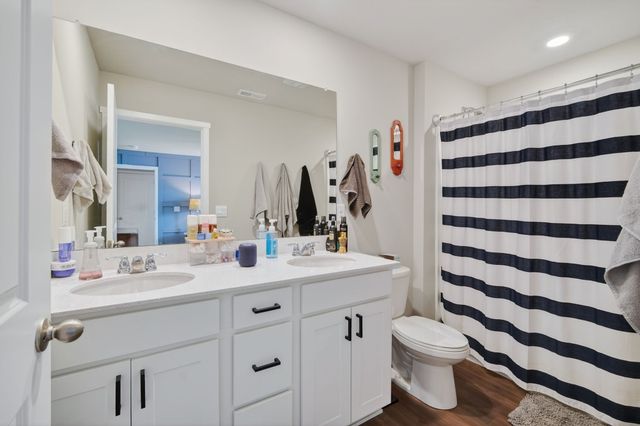 1057 Maywood Lane, Waukee, IA 50263