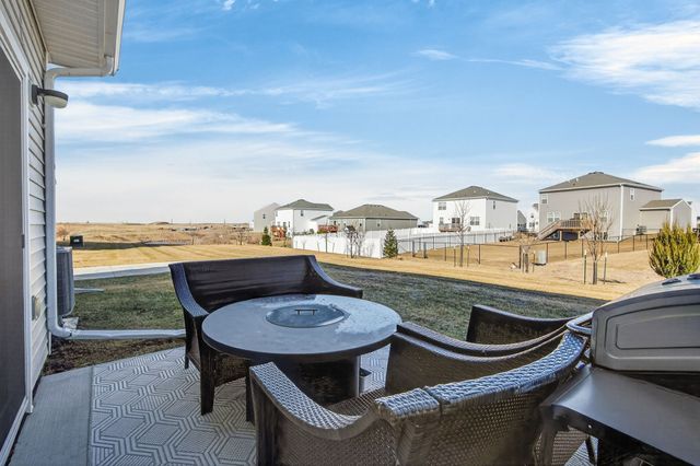 1057 Maywood Lane, Waukee, IA 50263