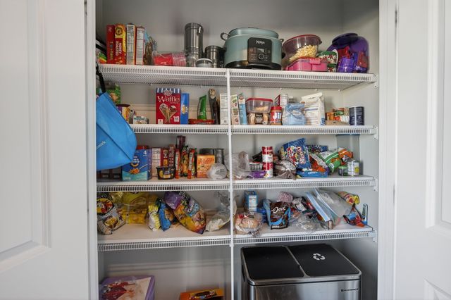 1057 Maywood Lane, Waukee, IA 50263