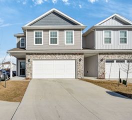 1057 Maywood Lane, Waukee, IA 50263
