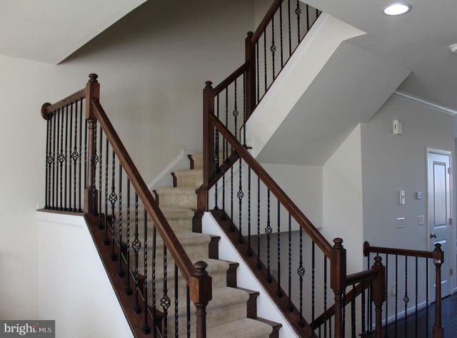 24846 DURHAM FIELD TER, Chantilly, VA 20152