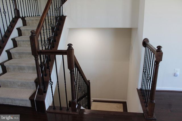 24846 DURHAM FIELD TER, Chantilly, VA 20152