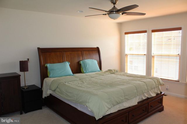 24846 DURHAM FIELD TER, Chantilly, VA 20152