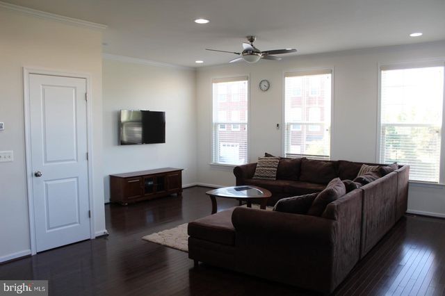 24846 DURHAM FIELD TER, Chantilly, VA 20152