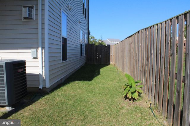 24846 DURHAM FIELD TER, Chantilly, VA 20152