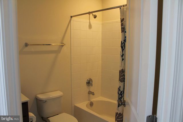 24846 DURHAM FIELD TER, Chantilly, VA 20152