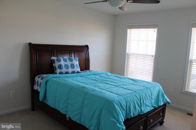 24846 DURHAM FIELD TER, Chantilly, VA 20152