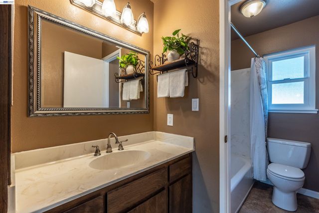 3734 Carrigan Cmn, Livermore, CA 94550