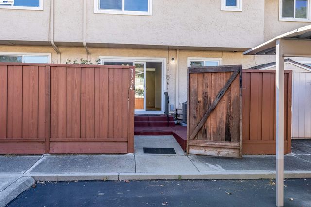 3734 Carrigan Cmn, Livermore, CA 94550