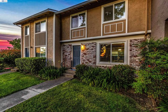 3734 Carrigan Cmn, Livermore, CA 94550