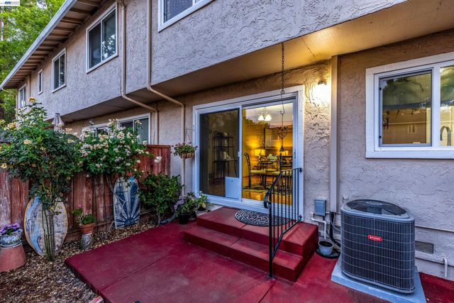 3734 Carrigan Cmn, Livermore, CA 94550