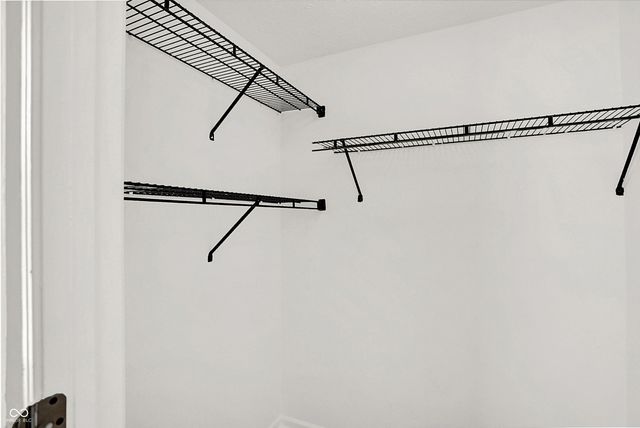 8120 Glenwillow Lane 205, Indianapolis, IN 46278