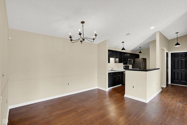 8120 Glenwillow Lane 205, Indianapolis, IN 46278