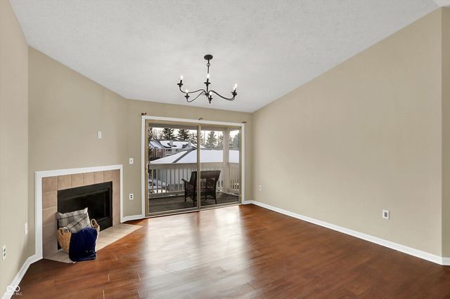 8120 Glenwillow Lane 205, Indianapolis, IN 46278