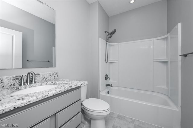 1662 Cobham Lane, Wadsworth, OH 44281