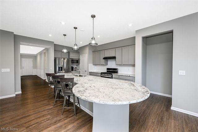 1662 Cobham Lane, Wadsworth, OH 44281