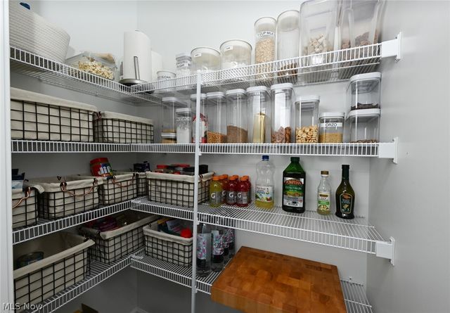 1662 Cobham Lane, Wadsworth, OH 44281