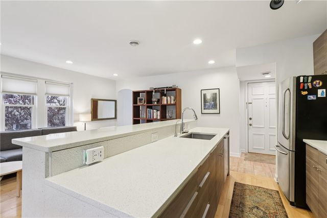 600 S Negley Ave 16, Shadyside, PA 15232