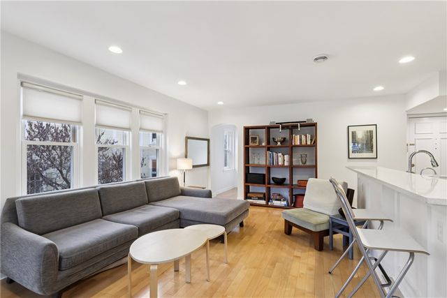 600 S Negley Ave 16, Shadyside, PA 15232