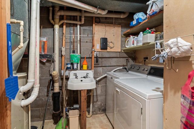 215 W South Street, Viroqua, WI 54665