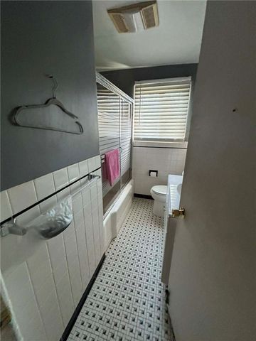 65 Hillcrest Avenue, Pawtucket, RI 02860