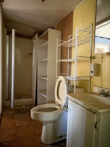 107 S Beeman Street, Pineville, MO 64856