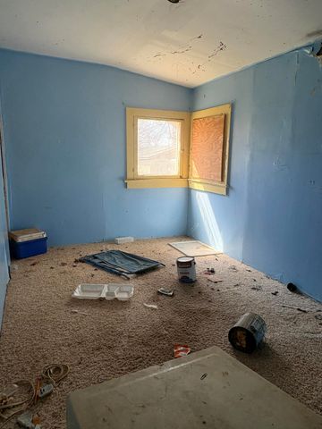 107 S Beeman Street, Pineville, MO 64856