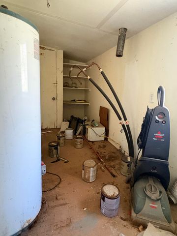 107 S Beeman Street, Pineville, MO 64856