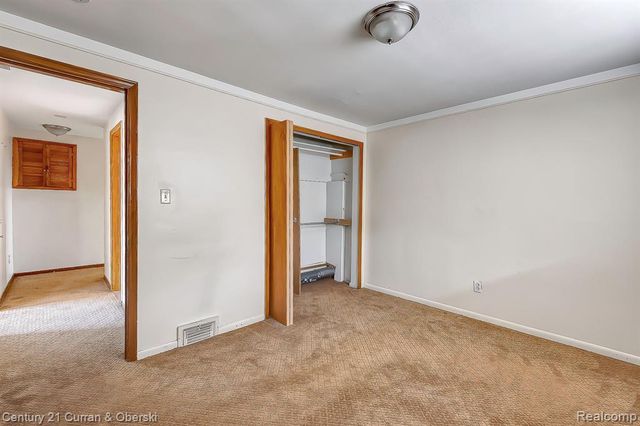 5635 Oakman Boulevard, Dearborn, MI 48126