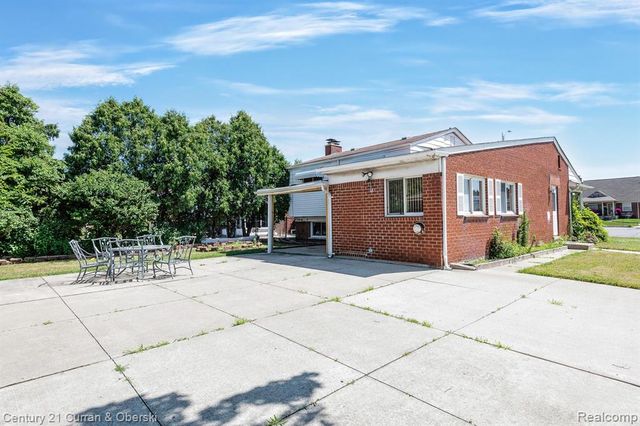 5635 Oakman Boulevard, Dearborn, MI 48126