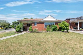 5635 Oakman Boulevard, Dearborn, MI 48126