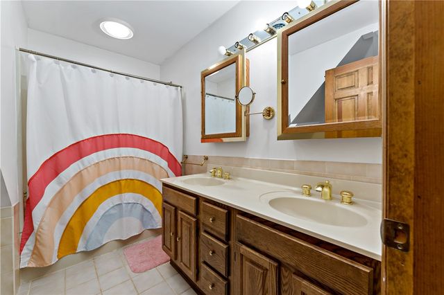 115 Stettler Drive, Jefferson Hills, PA 15025