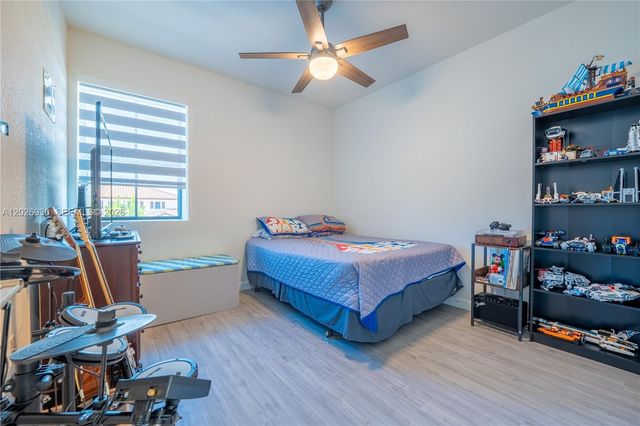 2588 SE 2nd Street, Homestead, FL 33033