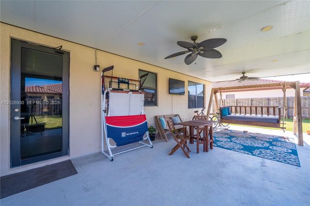2588 SE 2nd Street, Homestead, FL 33033