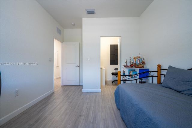 2588 SE 2nd Street, Homestead, FL 33033