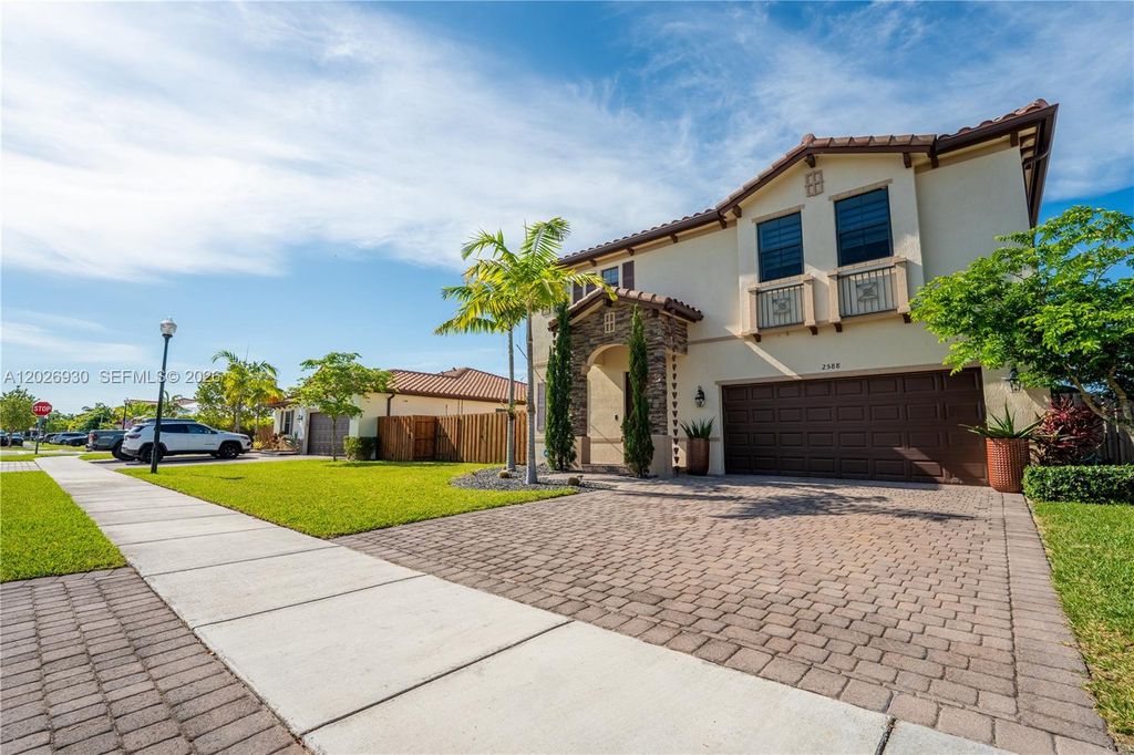 2588 SE 2nd Street, Homestead, FL 33033
