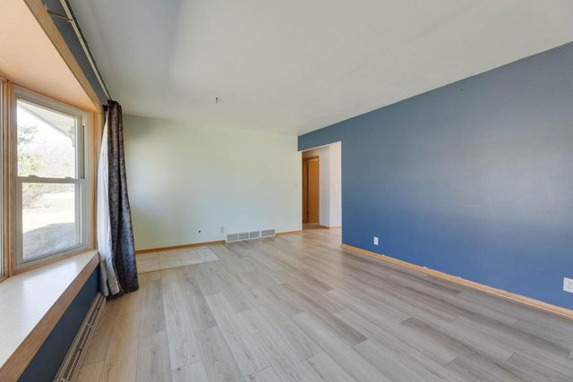 3513 W Acre AVENUE, Franklin, WI 53132